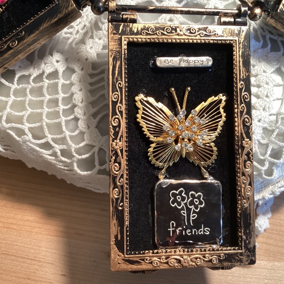 Wind up musical carousel handcrafted 12 vintage picture themes art mantle wall - Picture 13 of 17